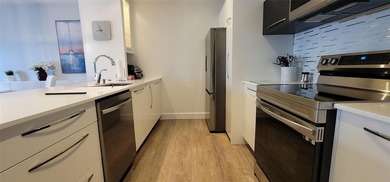 owner says SELL !! STUNNING 1 BEDROOM 1 BATH CONDO with a - photo 7