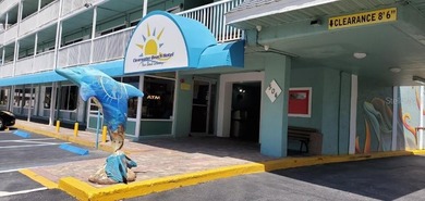 Fantastic Clearwater Beach investment opportunity -- - photo 3