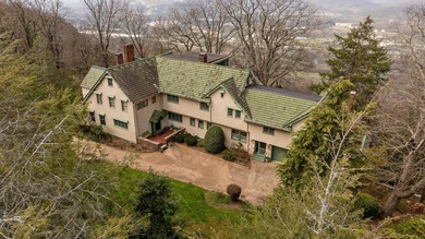 Incredible Arts and Crafts style home masterfully constructed in - photo 1
