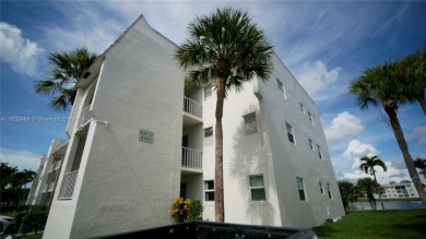 (private lake, pond, creek) Condo Sale Pending in Sunrise Florida