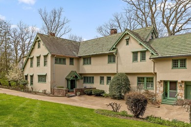 Incredible Arts and Crafts style home masterfully constructed in - photo 6