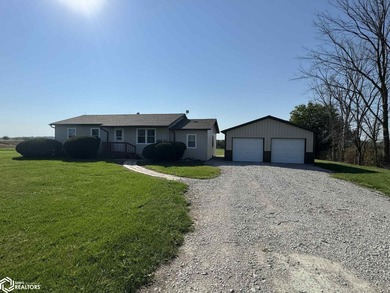 (private lake, pond, creek) Home For Sale in Cincinnati Iowa