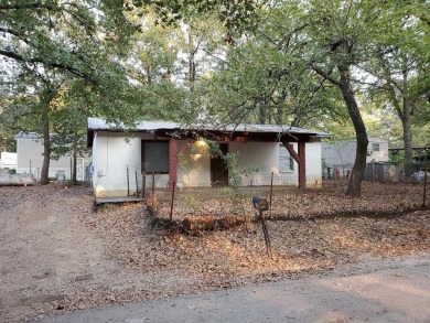 Lake Home For Sale in Seven Points, Texas