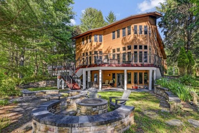 Lake Home For Sale in East Stroudsburg, Pennsylvania