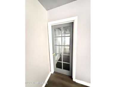 Investor special with endless potential in Jacksonville! Ideally - photo 12