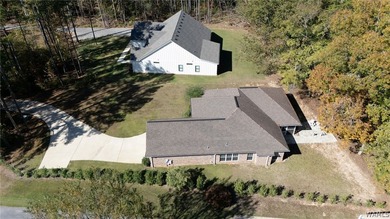 Peaceful Lake Tuscaloosa retreat on over an acre! This 3BR/2.5BA - photo 29