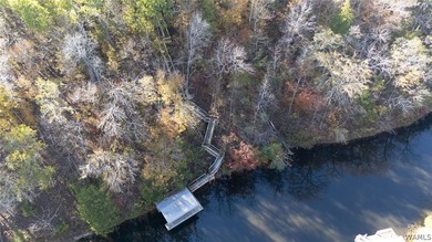 Peaceful Lake Tuscaloosa retreat on over an acre! This 3BR/2.5BA - photo 31