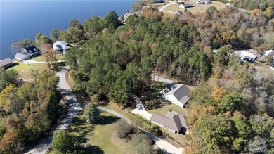 Peaceful Lake Tuscaloosa retreat on over an acre! This 3BR/2.5BA - photo 37