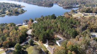 Peaceful Lake Tuscaloosa retreat on over an acre! This 3BR/2.5BA - photo 38