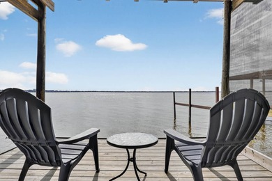 Reedy Lake Home For Sale in Frostproof Florida