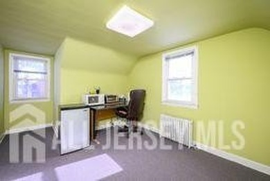 PRIME LOCATION! Well-maintained, spacious, professional office - photo 26