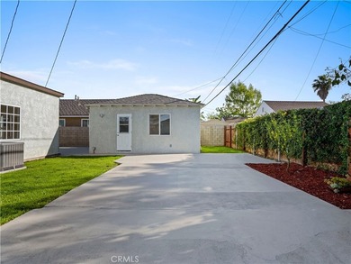 Welcome to your light-filled retreat in one of Long Beach's most - photo 15