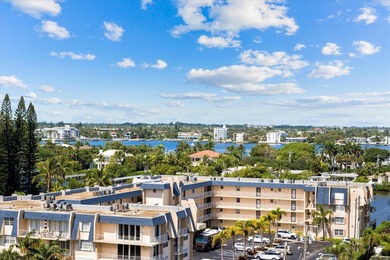 Sunny southeast ocean views from this furnished 2 bedroom/2 bath - photo 20