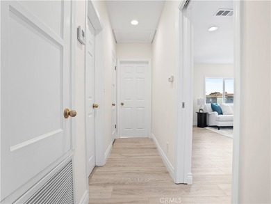 Welcome to your light-filled retreat in one of Long Beach's most - photo 21