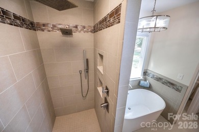 Beautifully updated home on an elevated homesite with gorgeous - photo 39