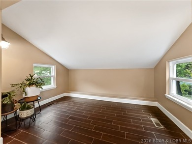 EXTREMELY MOTIVATED SELLER. Nearly flat lakefront yard, acreage - photo 40