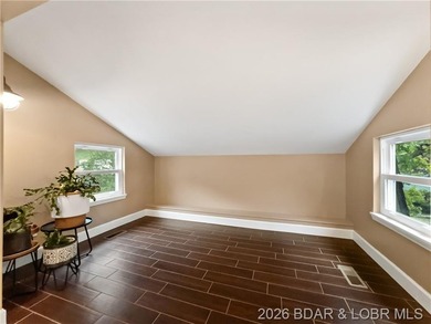 EXTREMELY MOTIVATED SELLER. Nearly flat lakefront yard, acreage - photo 40