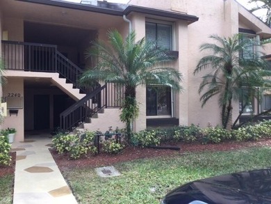 Pine Island Ridge Lakes Condo For Sale in Davie Florida