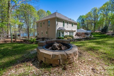 Beautifully updated home on an elevated homesite with gorgeous - photo 43