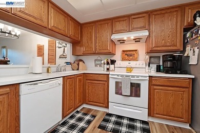 Welcome home! You don't want to miss this home. This 3 bedroom 2 - photo 5