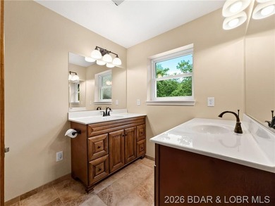 EXTREMELY MOTIVATED SELLER. Nearly flat lakefront yard, acreage - photo 49