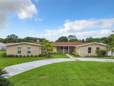 Lake Weohyakapka (Lake Walk-In-Water) Home For Sale in Indian Lake Estates Florida