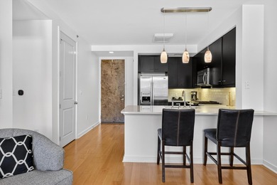 PRICED TO SELL!! This is the ideal condo-home for anyone ready - photo 4
