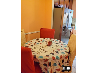 SHEEPSHAD BAY/ MARINE PARK Large 1 bedroom, 1 bath on top floor - photo 4