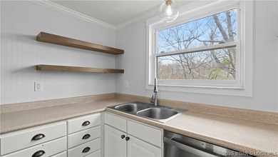 Welcome to this spacious 5-bedroom, 2-bath home in the Malibu - photo 19