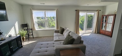 This home still literally looks brand new! Home is non smoking - photo 20