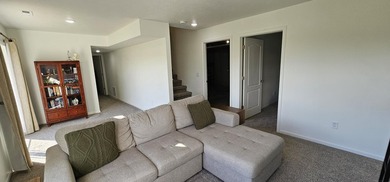 This home still literally looks brand new! Home is non smoking - photo 21