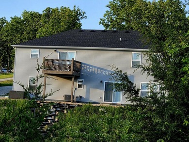This home still literally looks brand new! Home is non smoking - photo 27