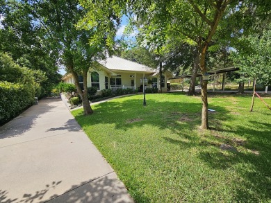Lake Home For Sale in Groesbeck, Texas