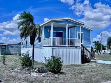 Caloosahatchee River Home For Sale in North Fort Myers Florida