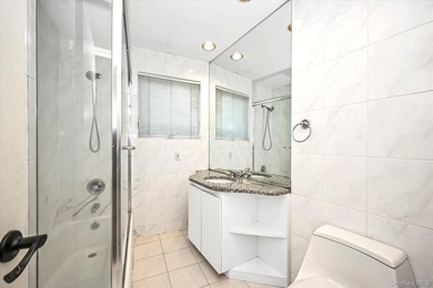 Stunning expanded ranch in the exclusive Lake Success sits on - photo 20