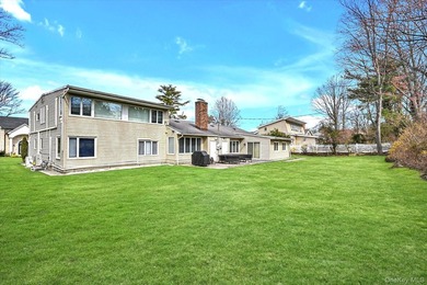 Stunning expanded ranch in the exclusive Lake Success sits on - photo 21