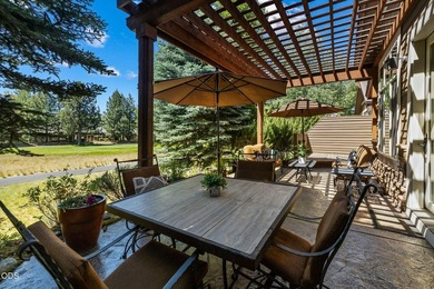 Rare single-level Broken Top townhome ideally located along the - photo 33