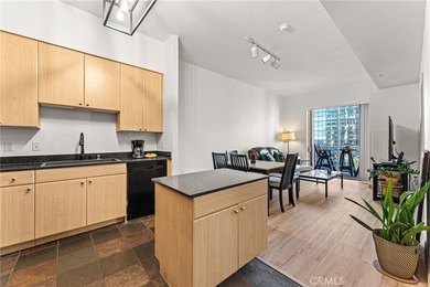Welcome to AQUA Towers, one of Downtown Long Beach's most Iconic - photo 3