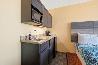 Welcome to Unit 1211 at Landmark Resort, a nicely appointed - photo 37