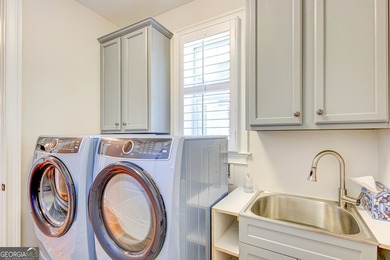 SELLER OFFERS $10,000. TOWARDS CLOSING COSTS. LOOKS LIKE A MODEL - photo 42
