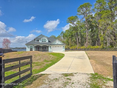 Welcome to The Lakehouse! Tucked away privately on the East side - photo 5