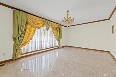 Welcome to 38219 Santa Anna Street in Clinton Township! This - photo 5