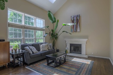 Beautiful home in excellent condition ready for new owners! - photo 12