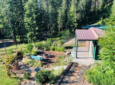 Bordering BLM land that fronts onto National Forest with direct - photo 14