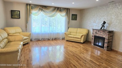Truly a One-of-a-Kind Property! Absolutely Stunning Lakefront - photo 22