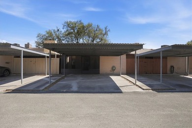 Welcome to this charming townhome located in the highly - photo 27