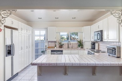 A stones throw from Monterey Peninsula Country Club and a short - photo 9