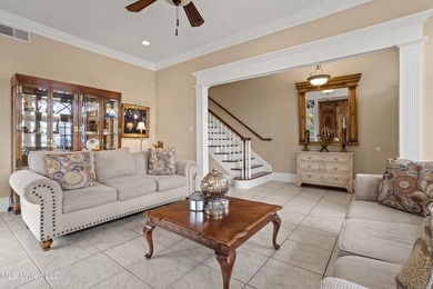 Perfect location and Incredible Opportunity! Beautiful 4 bedroom - photo 4