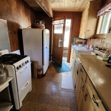 Rare opportunity to own a Forest Service recreational residence - photo 12