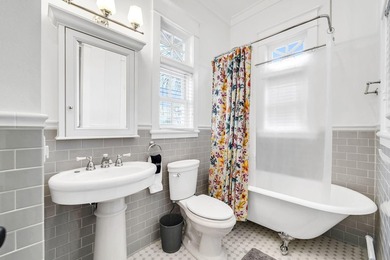 3586 Waverly offers a rare opportunity to own a highly versatile - photo 16
